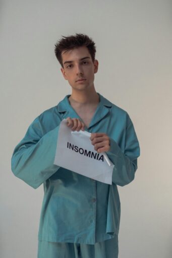 Dormir mal a los 50: cómo mejoré mi sueño con deporte y rutinas