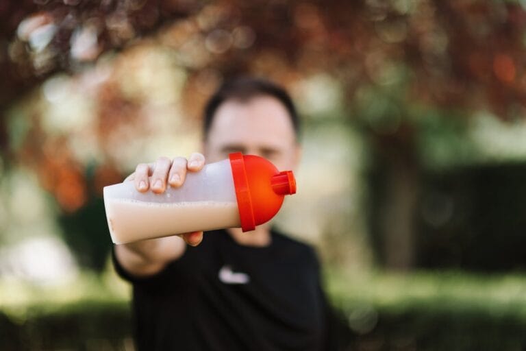 Suplementos que sí uso: proteína, omega-3 y vitamina D sin engaños