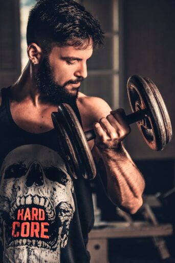 Los mejores ejercicios de fuerza para hombres de 50: los que hago yo y por qué
